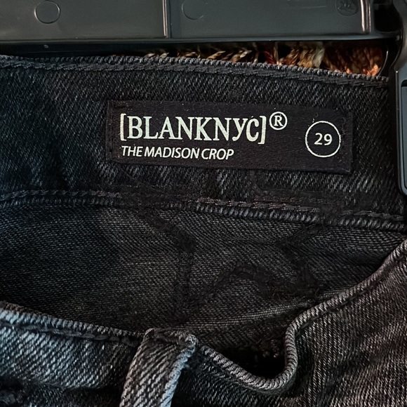 BLANKNYC Black Madison Crop Jeans w/Stars Size 29 - Picture 6 of 7